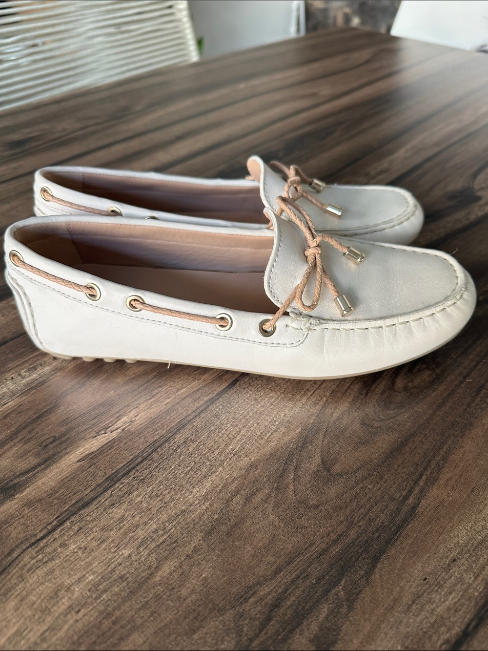 Geox Women's White Leather Moccasins with Beige Braided Bow